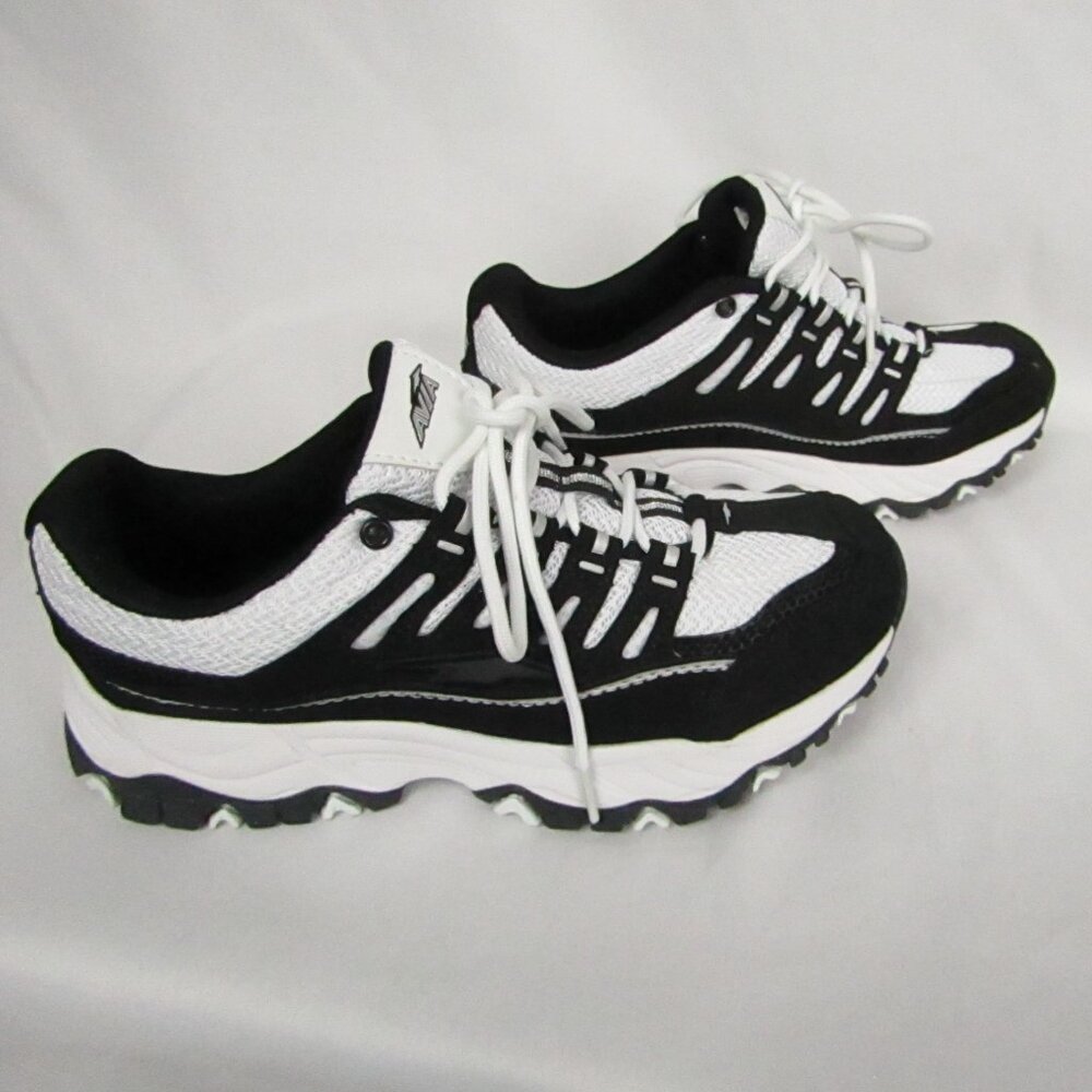 Women's Size 7 Avia Tennis Shoes